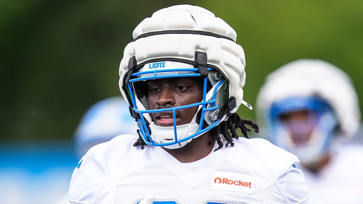 Players Praying, Game Ends After Lions Safety Carted Off Field