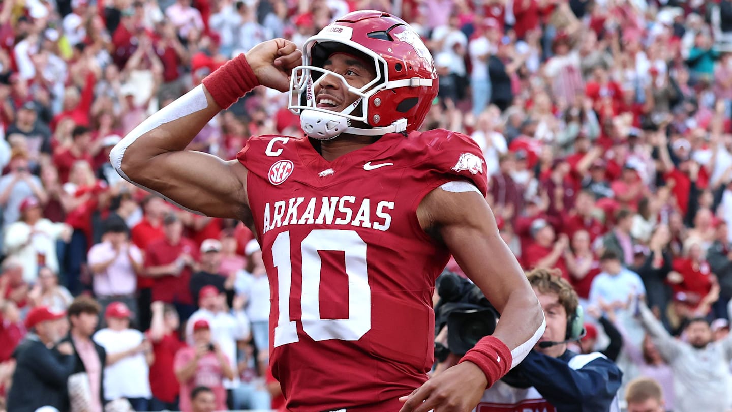 Petrino needs Razorbacks to respond, have huge opportunity against Auburn