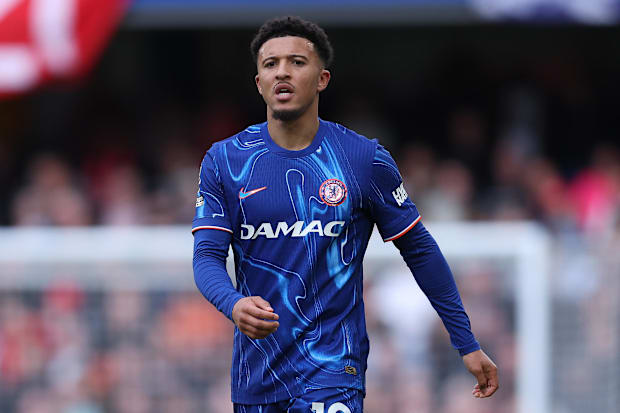 Jadon Sancho in action for Chelsea