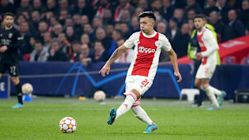 AFC Ajax v SL Benfica: Round Of Sixteen Leg Two - UEFA Champions League