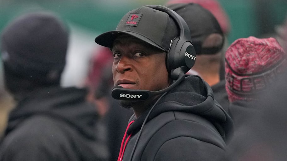 Atlanta Falcons head coach Raheem Morris