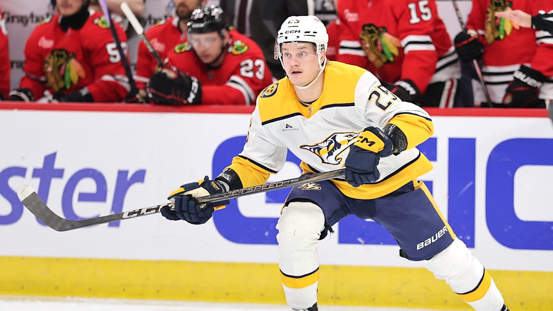 Find someone who looks at you the way Joakim Kemell looks at the puck
