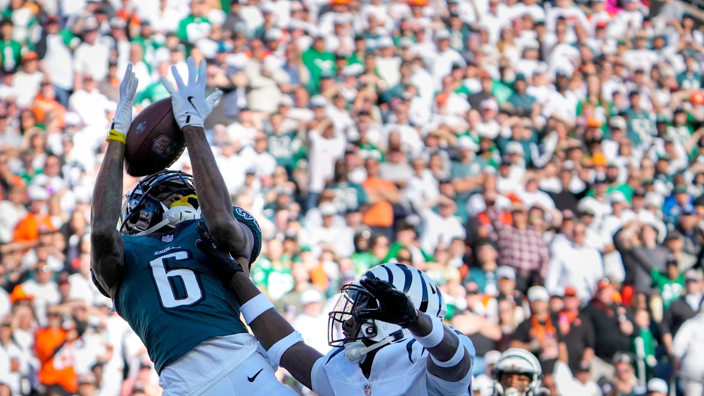 Eagles DeVonta Smith Bounces Back In 37-17 Win Vs. Bengals