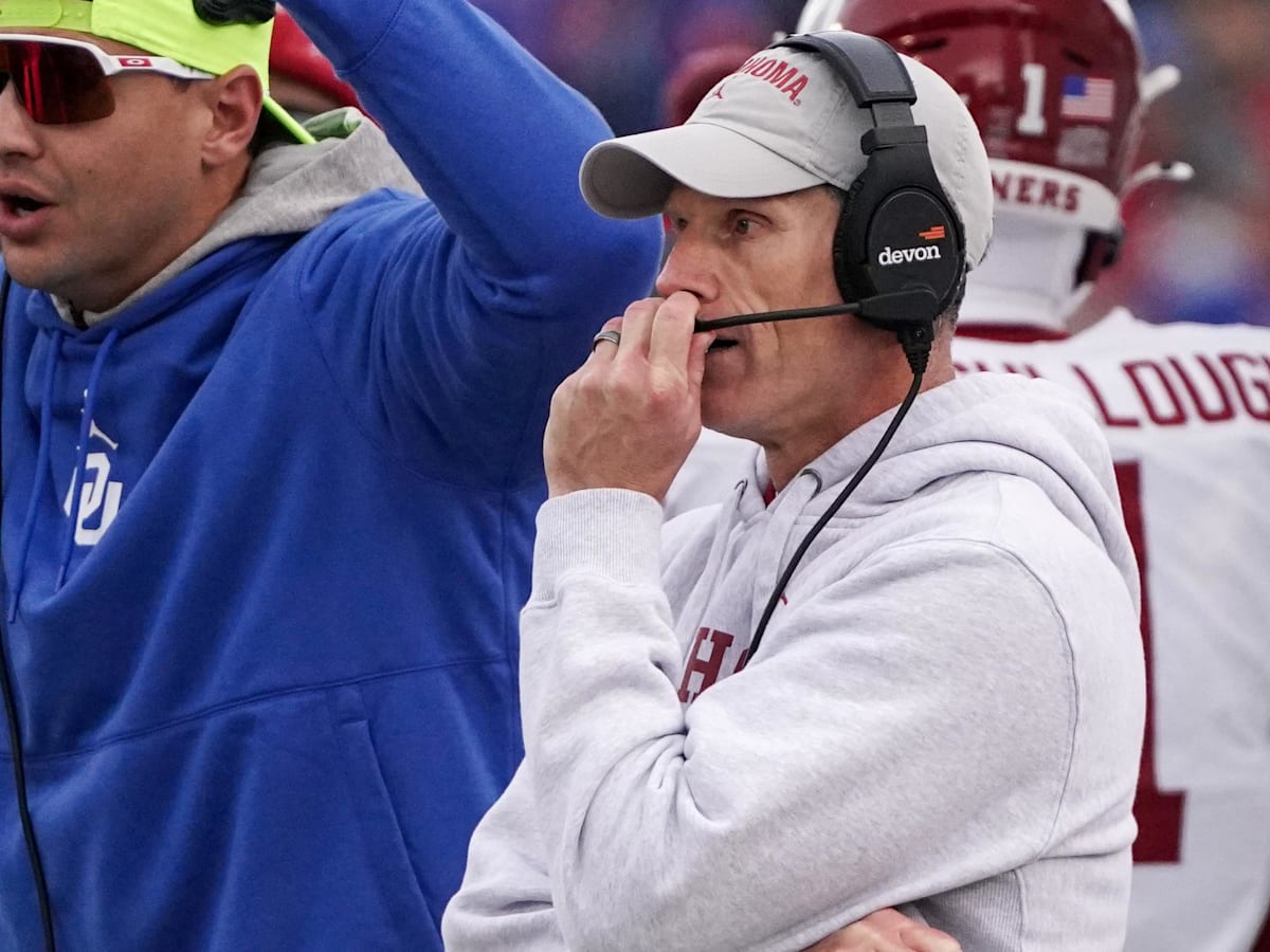 Why Oklahoma s Brent Venables Believes New Sideline Technology Will Provide Competitive Advantage