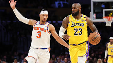 New York Knicks v Los Angeles Lakers