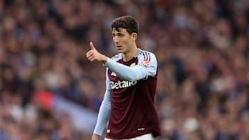 Aston Villa FC v Manchester United FC - Premier League