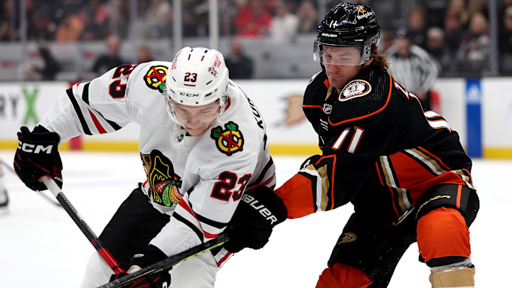 Chicago Blackhawks v Anaheim Ducks