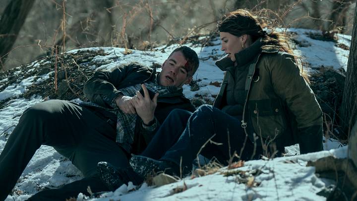 The Night Agent. (L to R) Gabriel Basso as Peter Sutherland, Genesis Rodriguez as Isabel in episode 304 of The Night Agent