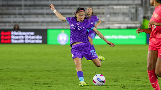 Orlando Pride midfielder Jacqueline Ovalle takes a shot on goal