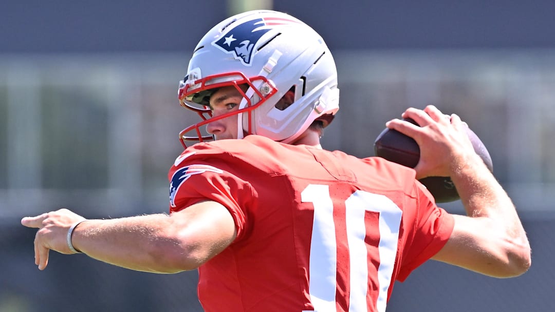 Jul 28, 2025; Foxborough, MA, USA; New England Patriots quarterback Drake Maye (10) throws a pass during training camp at Gillette Stadium. Mandatory Credit: Eric Canha-Imagn Images