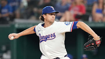 Aug 25, 2025; Arlington, Texas, USA; Texas Rangers starting pitcher Jacob deGrom (48) delivers a pitch to the Los Angeles Angels during the second inning at Globe Life Field. Mandatory Credit: Jim Cowsert-Imagn Images