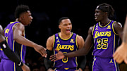 Lakers se miden a los Spurs tras lograr su segunda victoria seguida 