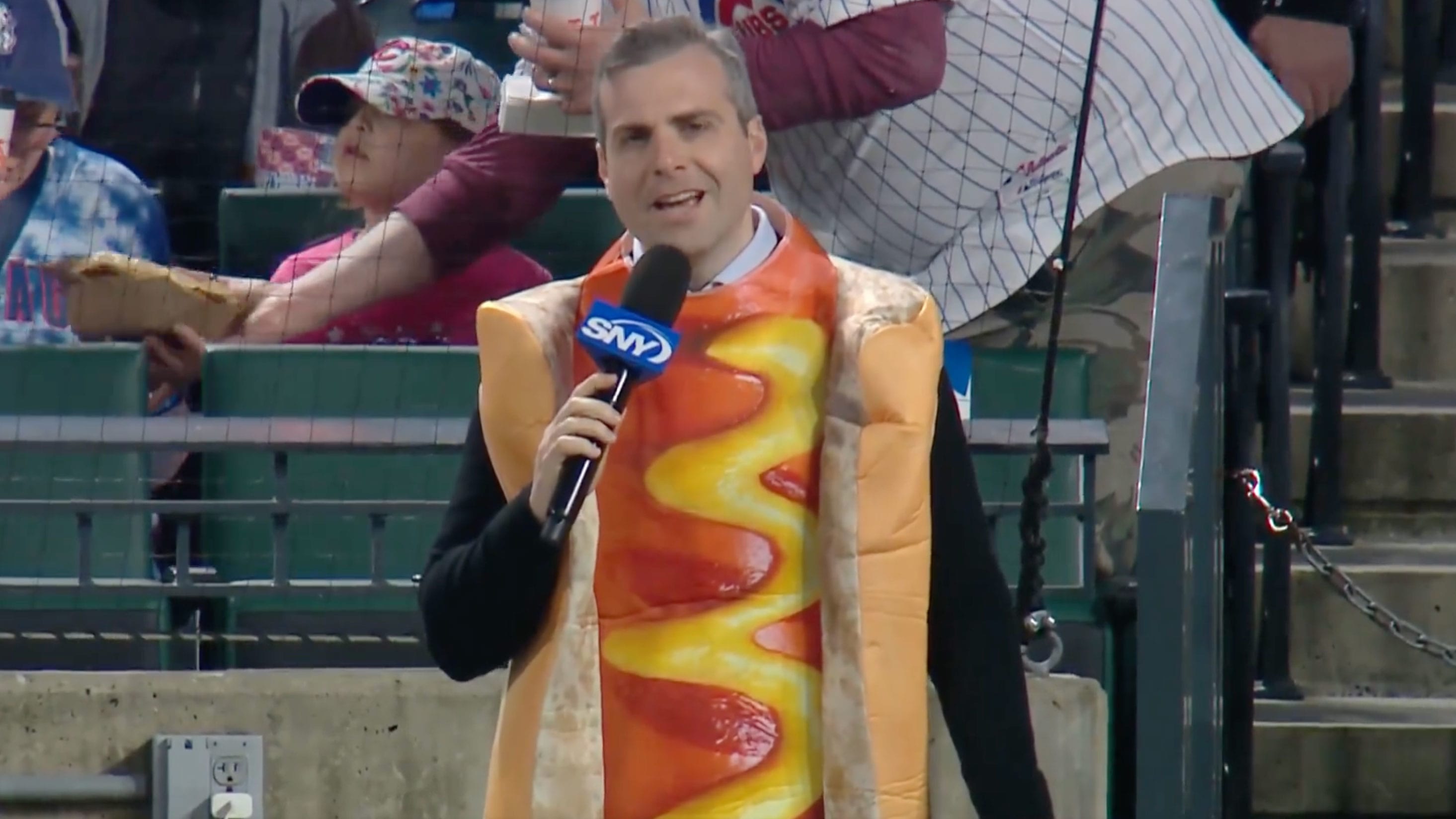 There Was So Much Going On At This Mets Game’s  Hot Dog Night