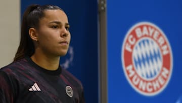 Lena Oberdorf hat sich erneut verletzt Lena Oberdorf hat sich erneut verletzt