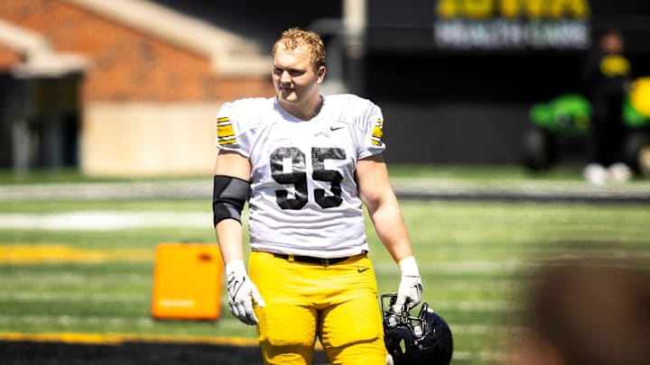 Apr 26, 2025; Iowa City, IA, USA; Iowa defensive lineman Aaron Graves (95) looks on during a spring NCAA football open practice at Kinnick Stadium. Mandatory Credit: Joseph Cress/For the Register Apr 26, 2025; Iowa City, IA, USA; Iowa defensive lineman Aaron Graves (95) looks on during a spring NCAA football open practice at Kinnick Stadium. Mandatory Credit: Joseph Cress/For the Register
