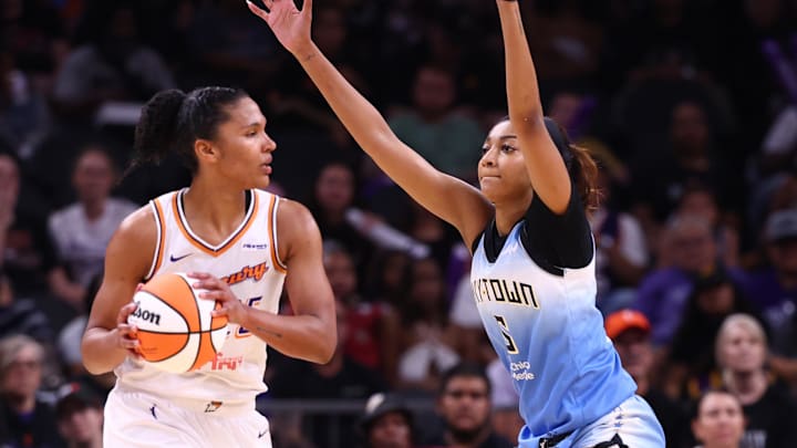 Aug 28, 2025; Phoenix, Arizona, USA; Chicago Sky forward Angel Reese (5) against Phoenix Mercury forward Alyssa Thomas (25) at Phx Arena. Mandatory Credit: Mark J. Rebilas-Imagn Images