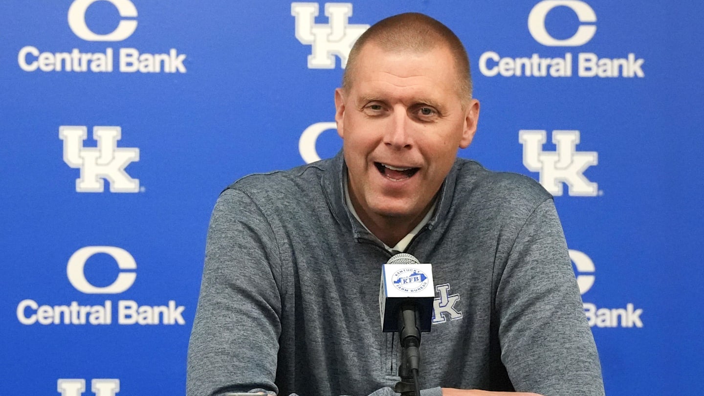 Kentucky basketball coach Mark Pope shares his opinions on starting lineups