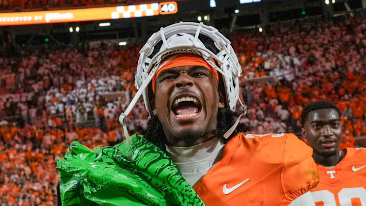 Tennessee Volunteers defensive back Jermod McCoy (3)