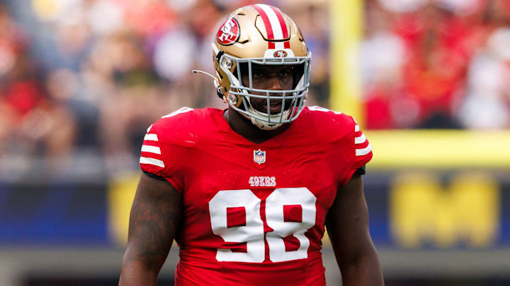 Free-agent DL Javon Hargrave