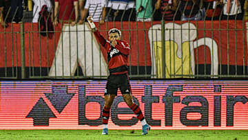 Gabigol abriu o placar da partida nesta quinta-feira