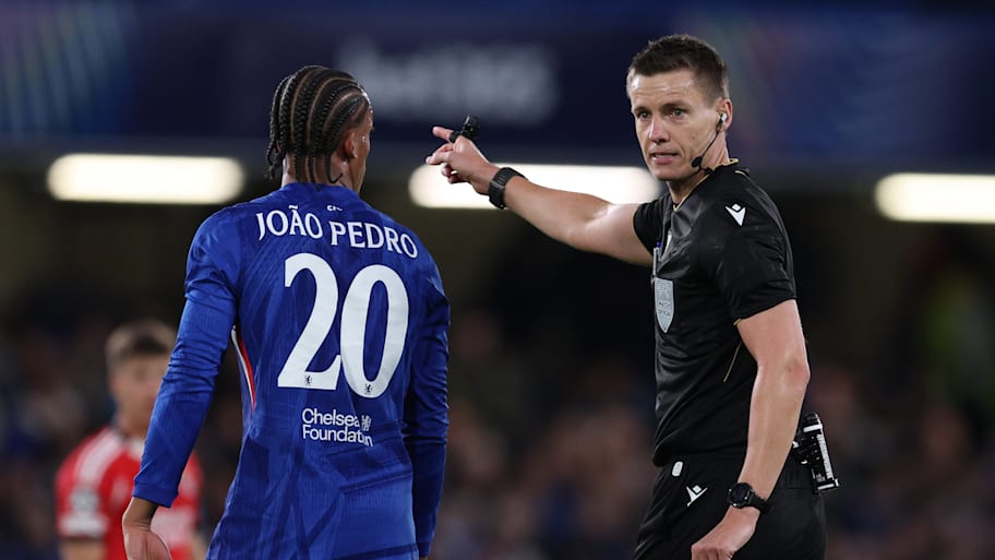 João Pedro getting sent off.
