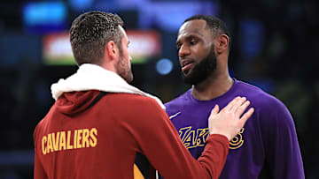 Cleveland Cavaliers v Los Angeles Lakers