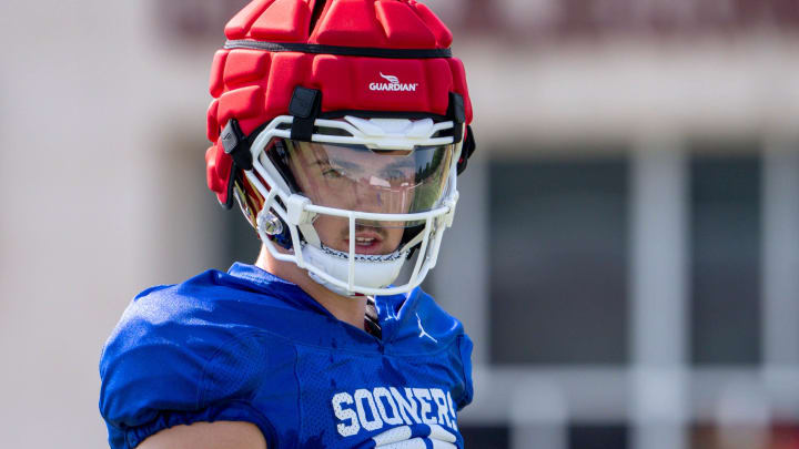 Oklahoma quarterback Jackson Arnold 