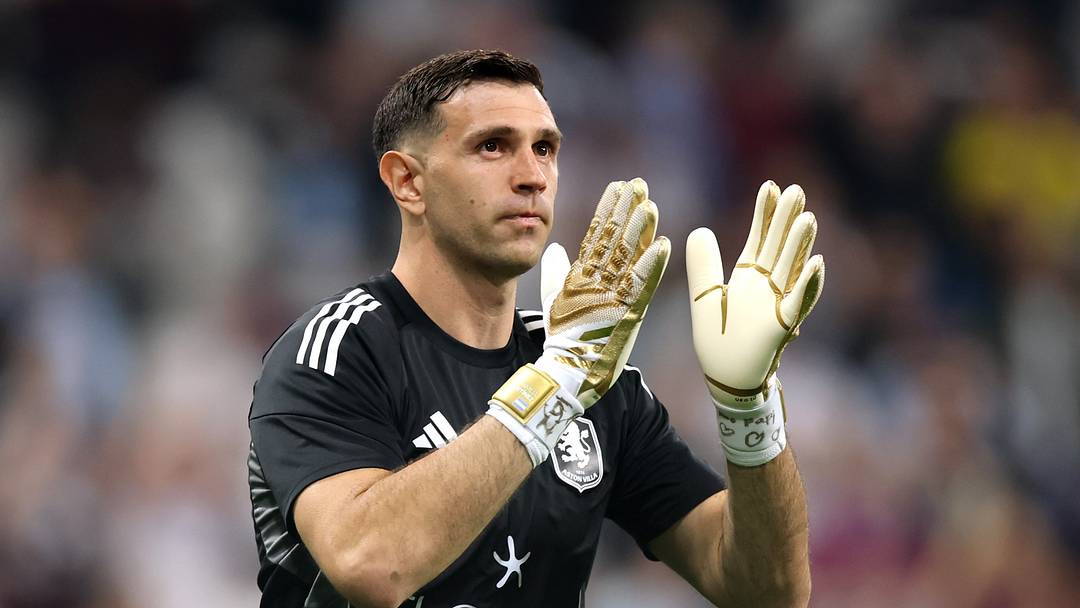 Emiliano "Dibu" Martinez