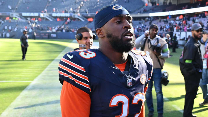 Bears defensive back Jaylon Johnson (33) leaves the field after a win over the Las Vegas Raiders at Soldier Field. 