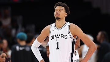 San Antonio Spurs v Atlanta Hawks