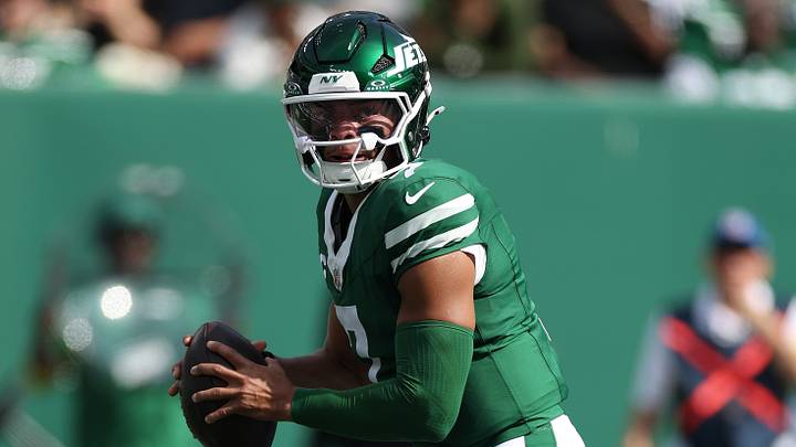 New York Jets quarterback Justin Fields