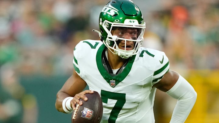 New York Jets quarterback Justin Fields New York Jets quarterback Justin Fields