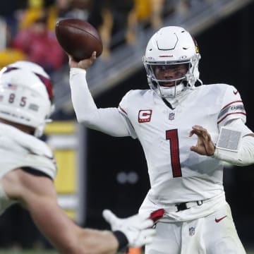 Dec 3, 2023; Pittsburgh, Pennsylvania, USA;  Arizona Cardinals quarterback Kyler Murray (1) passes the ball to tight end Trey McBride (85) against the Pittsburgh Steelers during the fourth quarter at Acrisure Stadium. Mandatory Credit: Charles LeClaire-USA TODAY Sports