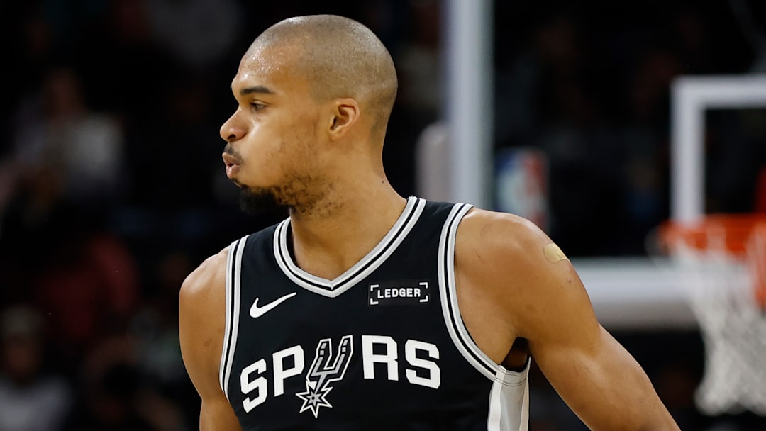 Minnesota Timbersolves v San Antonio Spurs