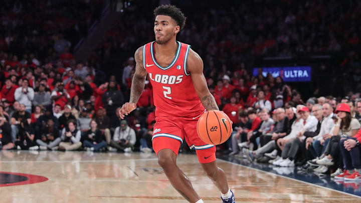 New Mexico Lobos guard Donovan Dent (2)