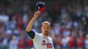 Charlie Morton bids the Atlanta Braves crowd adieu