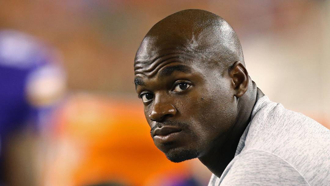 Minnesota Vikings running back Adrian Peterson Minnesota Vikings running back Adrian Peterson