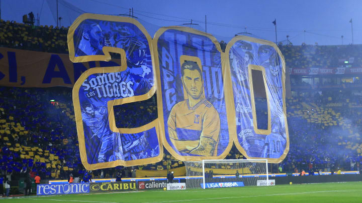 La directiva y afición de Tigres homenajeó al francés André-Pierre Gignac por sus 200 goles con la casaca felina. La directiva y afición de Tigres homenajeó al francés André-Pierre Gignac por sus 200 goles con la casaca felina.