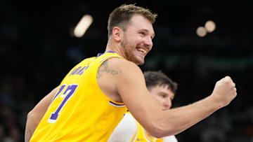 Los Angeles Lakers v Phoenix Suns