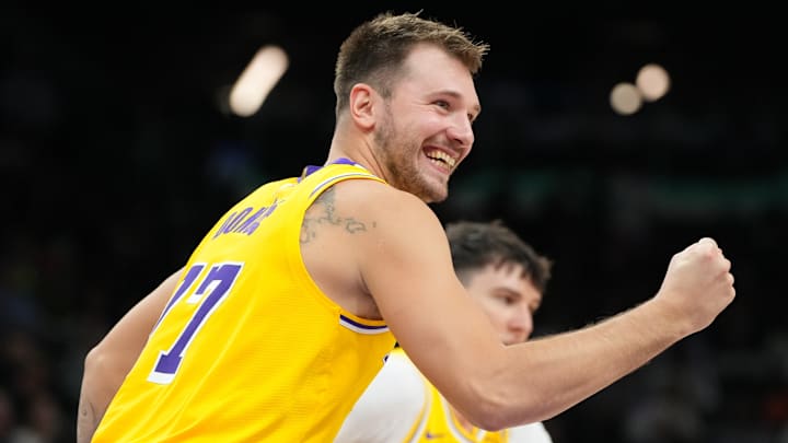 Los Angeles Lakers v Phoenix Suns