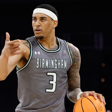 Mar 15, 2025; Fort Worth, TX, USA;  UAB Blazers forward Yaxel Lendeborg (3) dribbles the ball upcourt against the North Texas Mean Green during the first half at Dickies Arena. Mandatory Credit: Chris Jones-Imagn Images