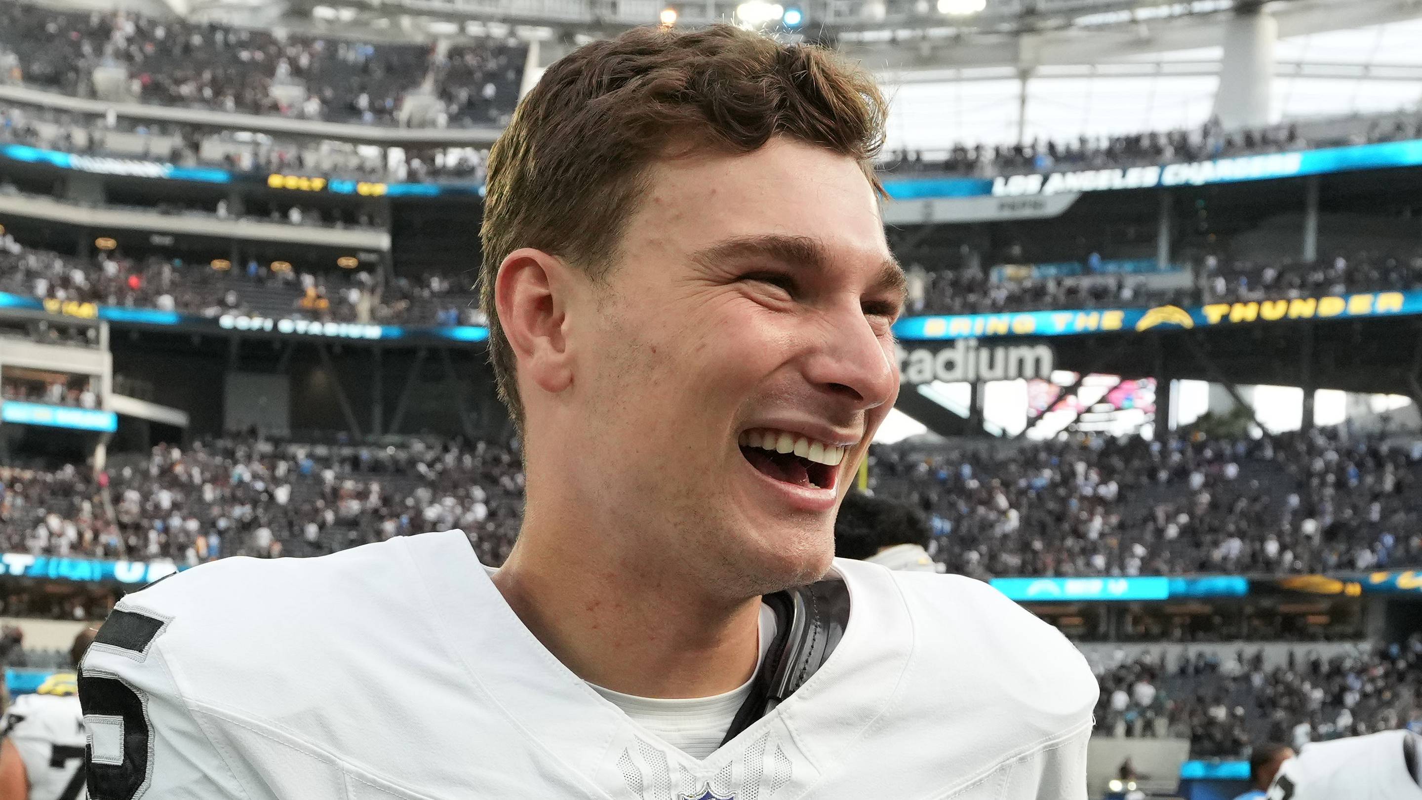 What if Fernando Mendoza actually doesn't start for the Raiders this season?