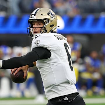 Nov 2, 2025; Inglewood, California, USA; New Orleans Saints quarterback Tyler Shough (6) stands in the pocket against the Los Angeles Rams during the second half at SoFi Stadium. Mandatory Credit: Kiyoshi Mio-Imagn Images