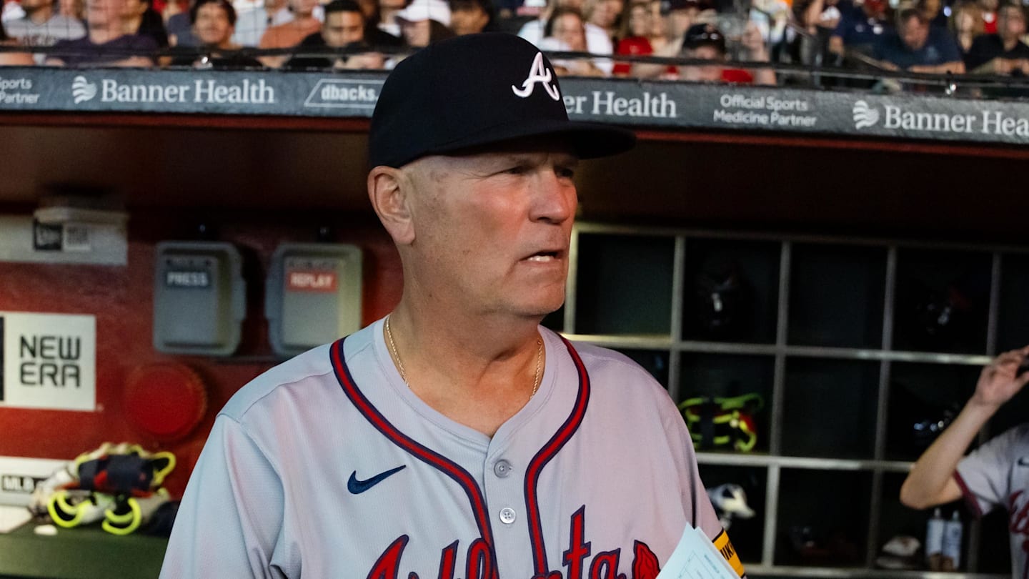Braves Struggle Amid Errors, Snitker Defends Players, Faces Criticism