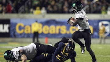Kenyon Barner ran for more yards in one game than any Oregon back in history. His 2012 season rushing total of 1,767 ranks third all-time. Mandatory Credit: Kelley L Cox-Imagn Images