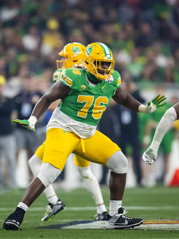 Oregon Ducks offensive lineman Josh Conerly Jr.