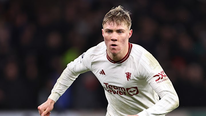 Wolverhampton Wanderers v Manchester United - Premier League