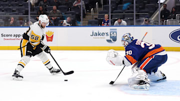 Pittsburgh Penguins v New York Islanders