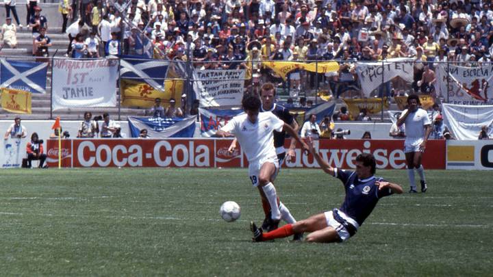 Con un empate 0-0 ante Uruguay, en el Neza 86 la Escocia de Ferguson quedó eliminada de la Copa del Mundo. Con un empate 0-0 ante Uruguay, en el Neza 86 la Escocia de Ferguson quedó eliminada de la Copa del Mundo.