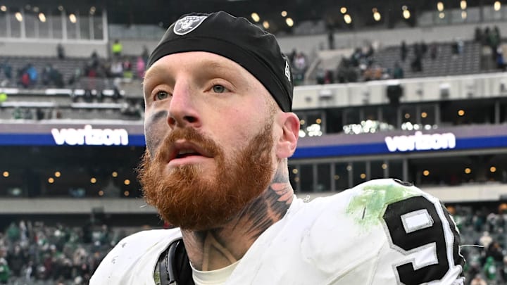 Las Vegas Raiders defensive end Maxx Crosby (98). Mandatory Credit: Eric Hartline-Imagn Images